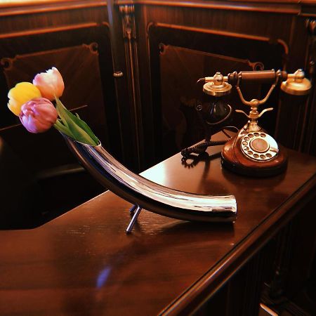Picasso Boutique Hotel Arad Esterno foto