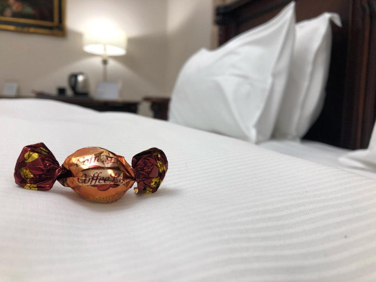 Picasso Boutique Hotel Arad Esterno foto