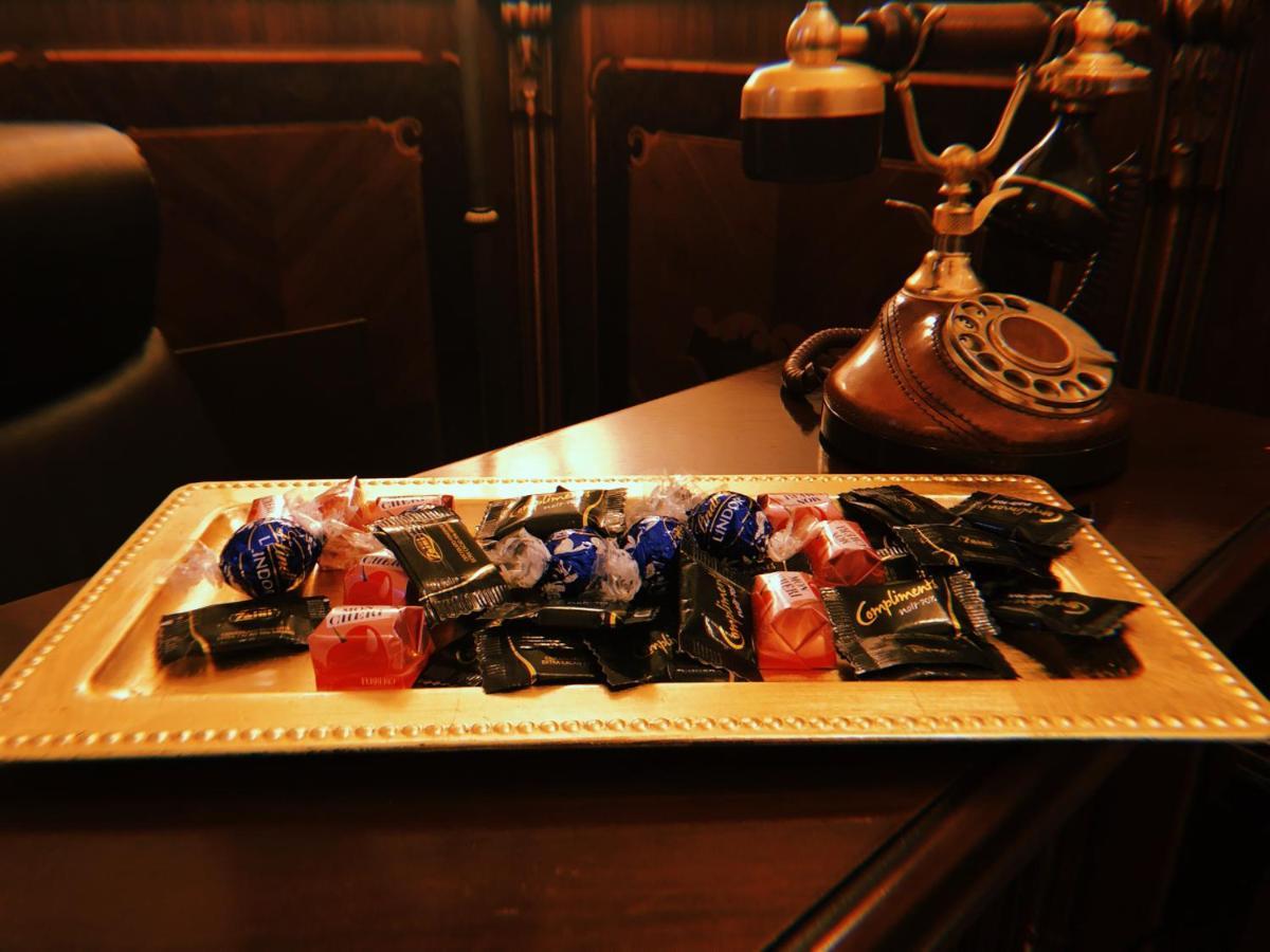 Picasso Boutique Hotel Arad Esterno foto